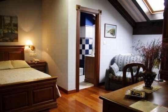 Posada Punta Ballota Suances Exterior photo